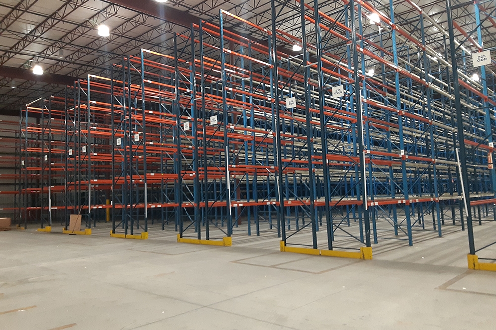 warehouse pallet rack