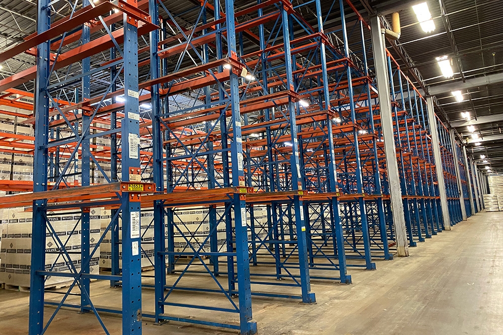 warehouse pallet rack