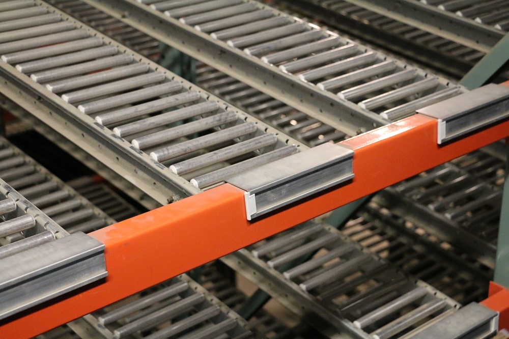 Up-close Spantrack Carton Flow Rails