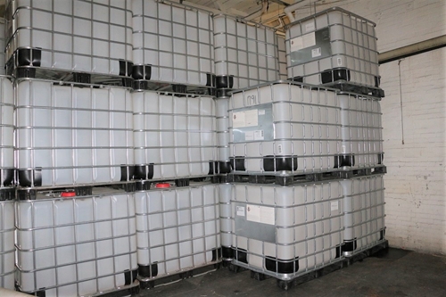 Used 275 Gallon IBC Totes