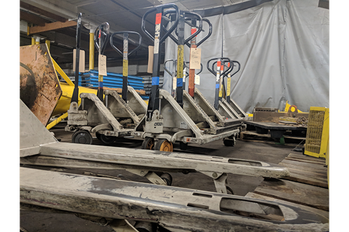 Used Crown PTH-50 Manual Pallet Jacks