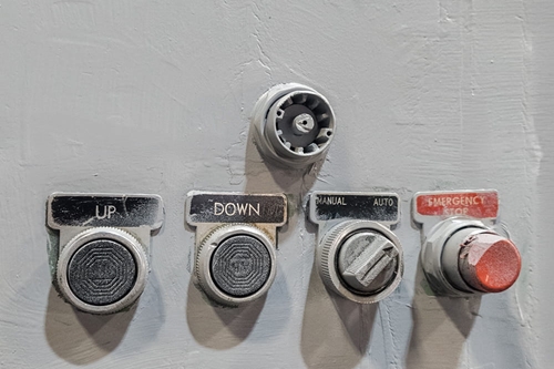  Used Semi-Automatic Vertical Baler For Sale - Control Panel