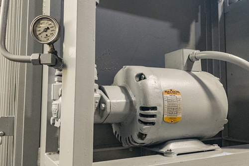  Used Semi-Automatic Vertical Baler For Sale - Hydraulic Pump