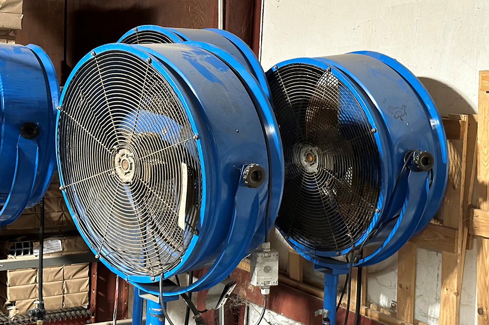 Used Airmaster Industrial Pedestal Fan 32" American Surplus