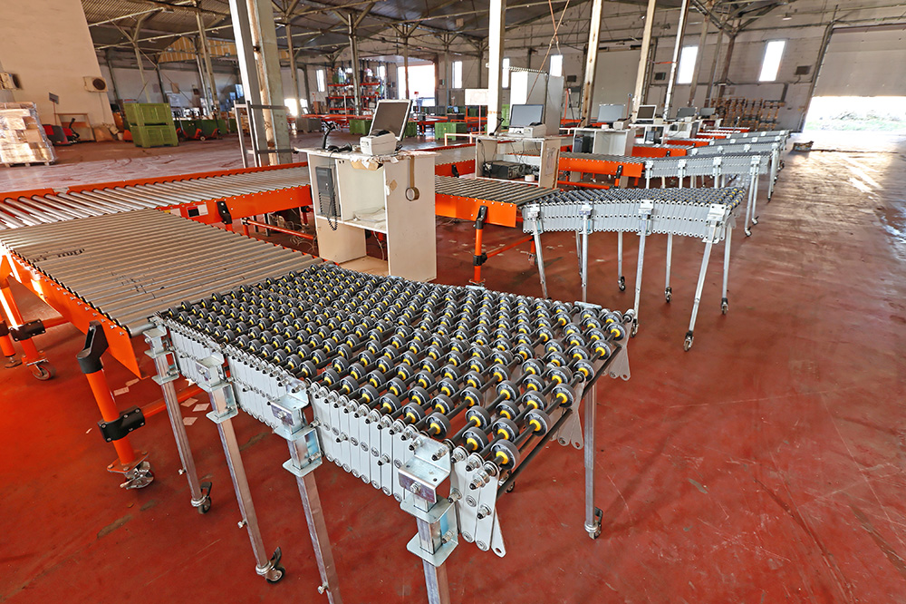 Skate Wheel Conveyor
