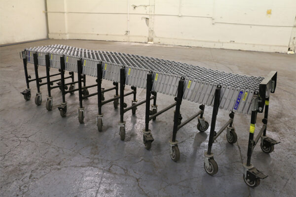 24" Wide, 40' Long Bestflex Flexible Skatewheel Conveyor