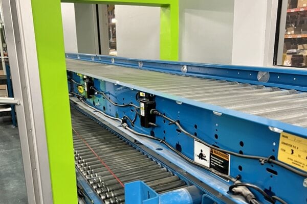 Hytrol 24-volt accumulation conveyor