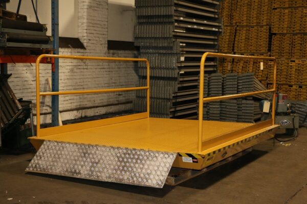 used ecoa scissor dock lift