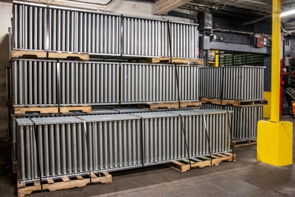 30" Wide Gravity Roller Conveyor