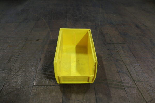 Used Quantum Hanging Bins For Louvered Panel - 7 3/8" L x 4 1/8" W x 2 3/4" D - Image 2