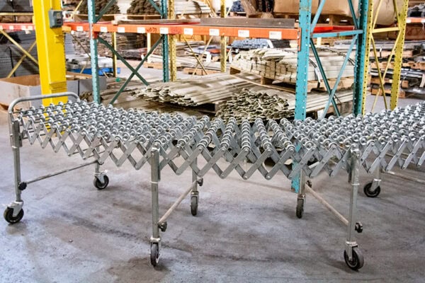 Used Nestaflex Flexible Skate Wheel Conveyor - 24" Wide - Image 4