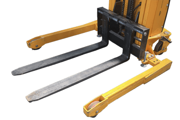 Used ULine H-5440 Straddle Stacker - Image 2